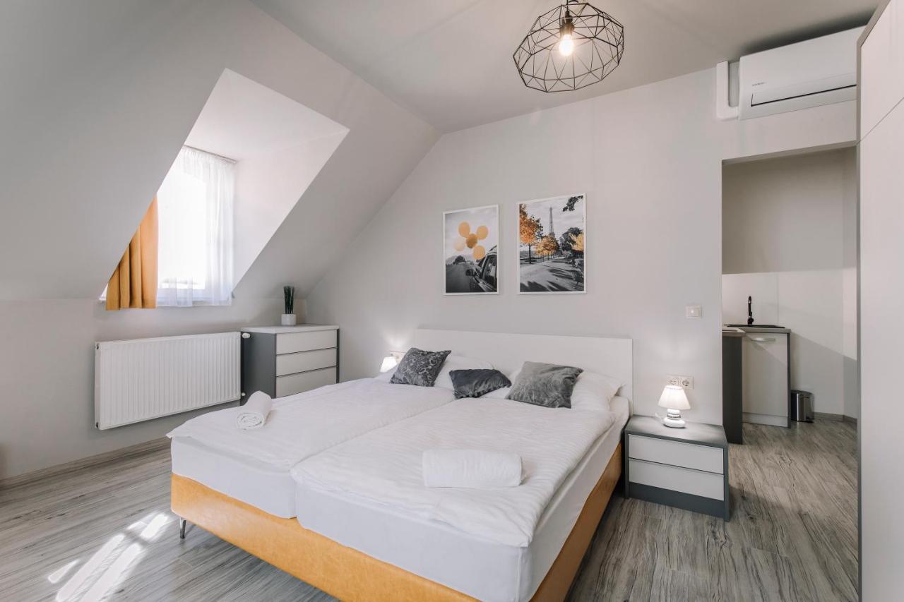 Soho Apartmanhaz Дьёр Экстерьер фото
