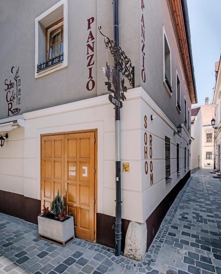 Soho Apartmanhaz Дьёр Экстерьер фото