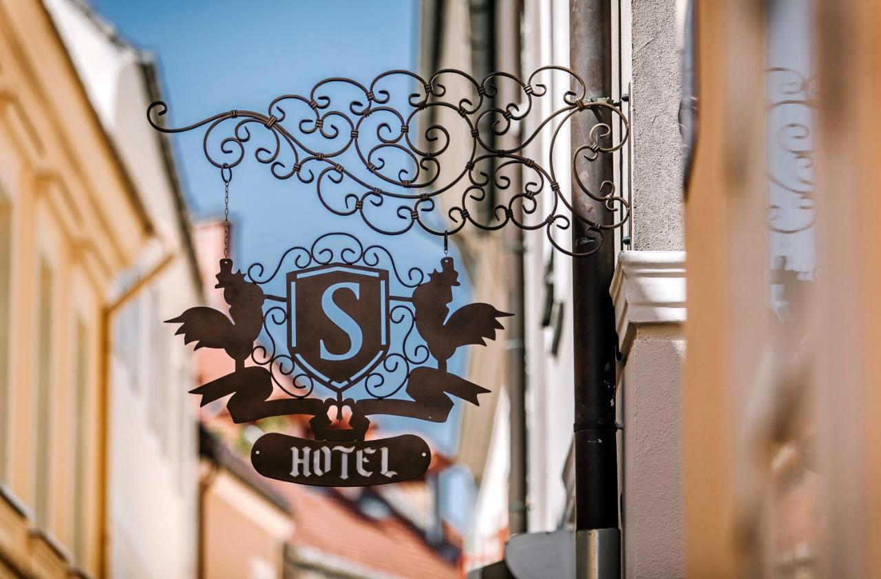 Soho Apartmanhaz Дьёр Экстерьер фото