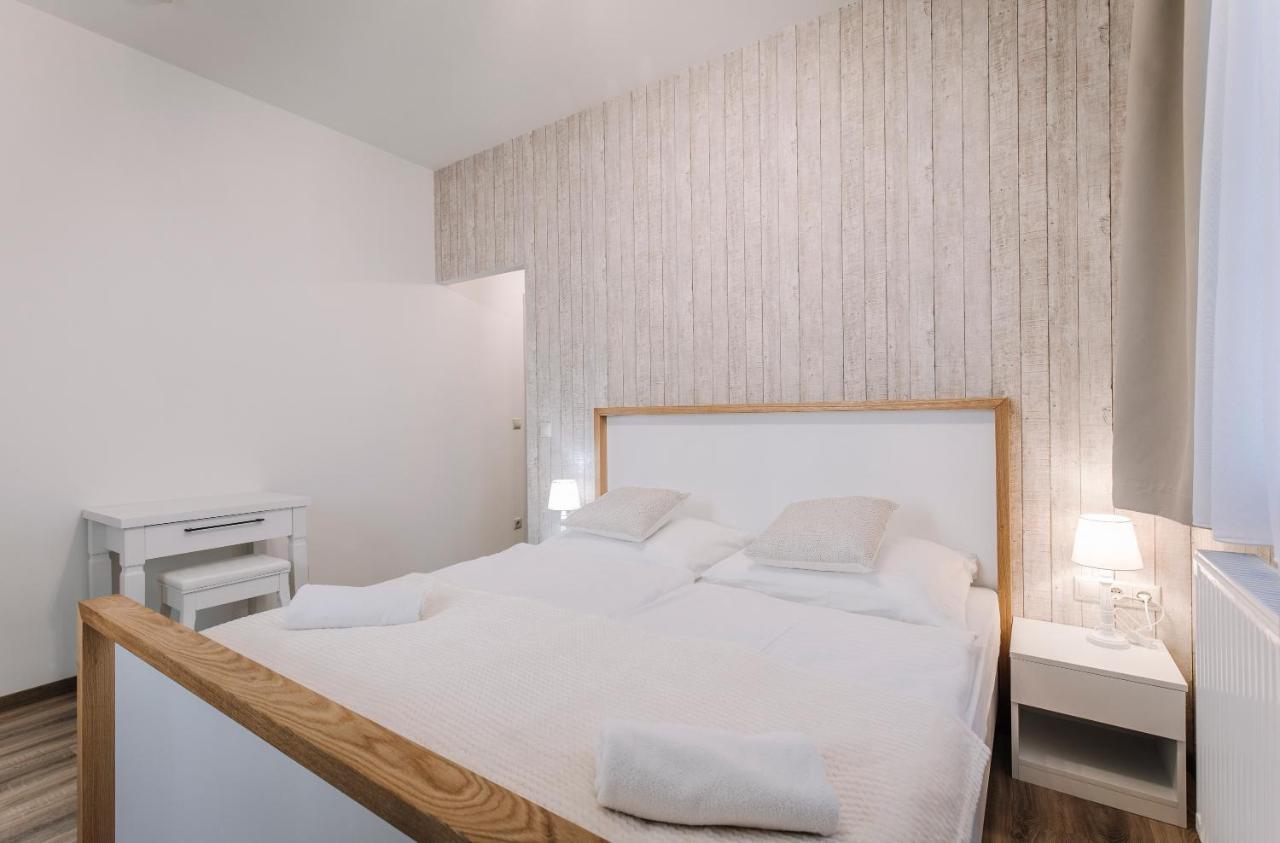 Soho Apartmanhaz Дьёр Экстерьер фото