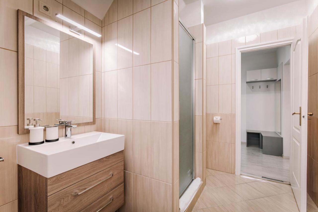 Soho Apartmanhaz Дьёр Экстерьер фото